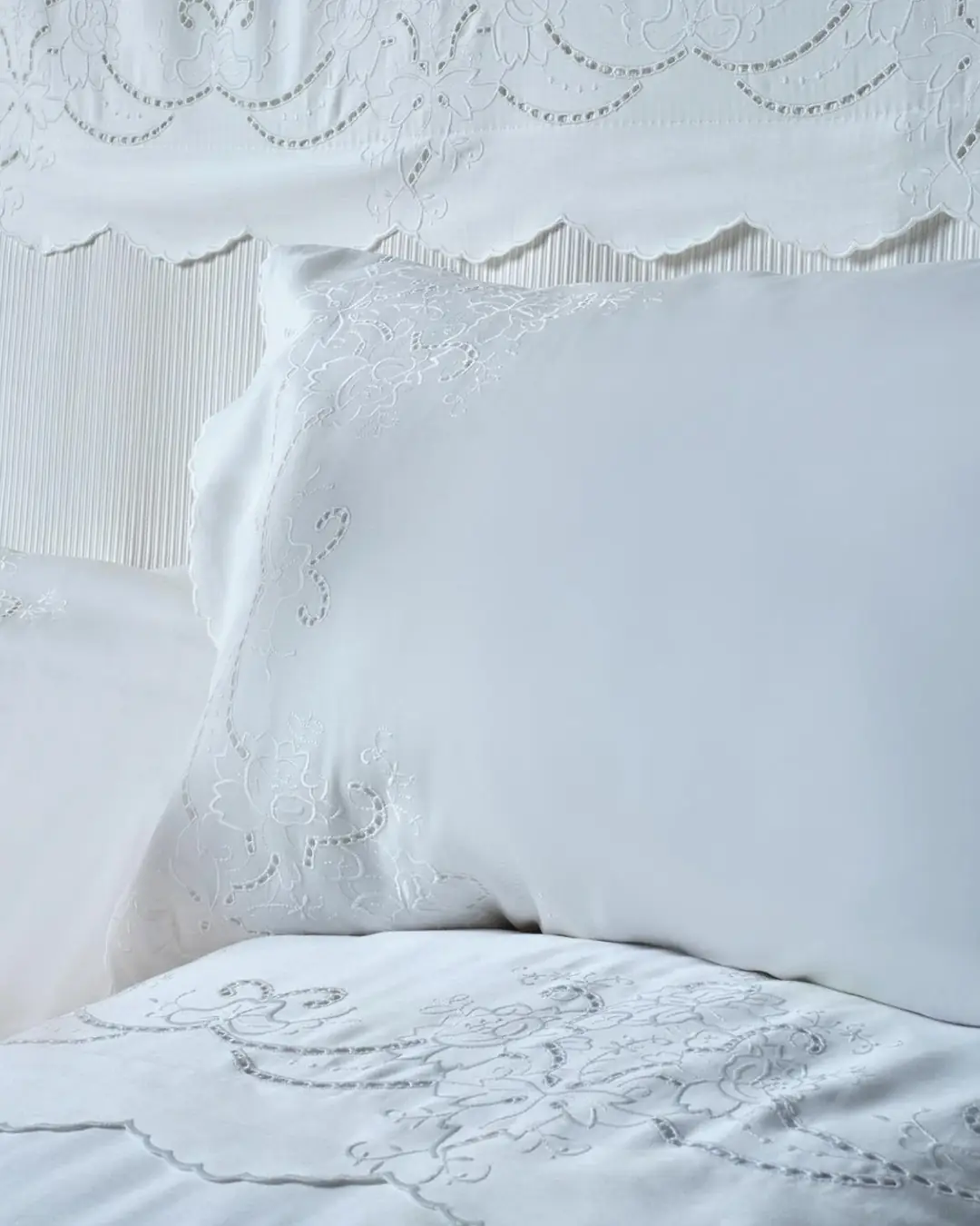 Nazik Home - Hanedan İşlemeli Çift Kişilik 7 Parça Nevresim + Pike Set